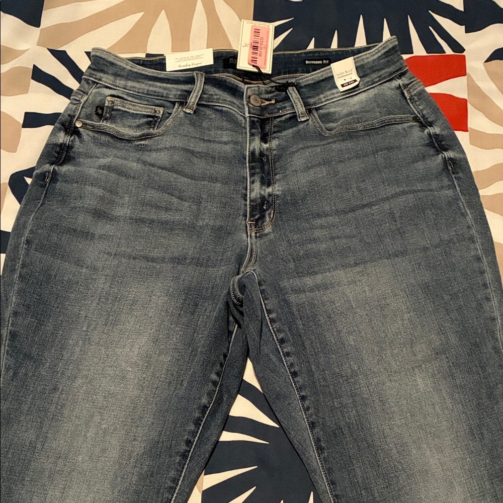 Judy Blue High Rise Jeans in Washed Gray